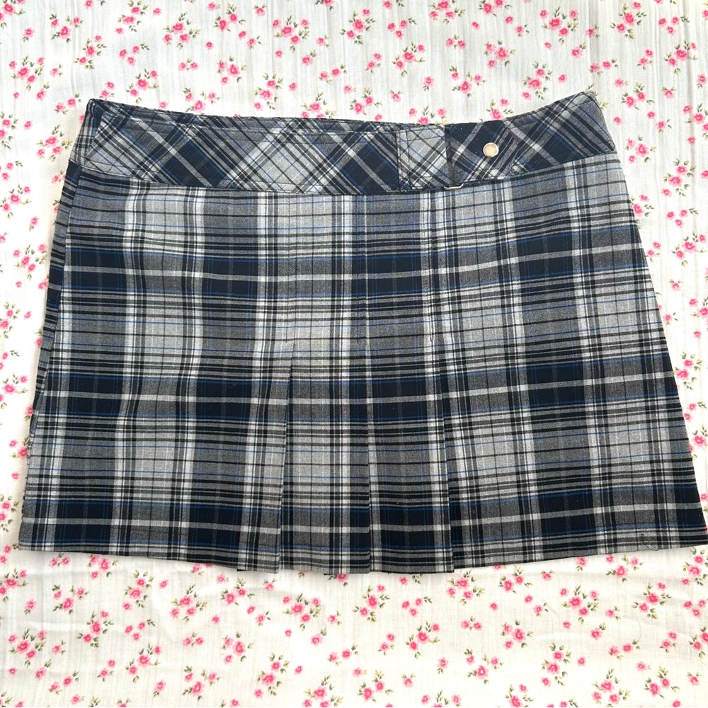 🌷 Vintage 90s No Boundaries Plaid Skirt